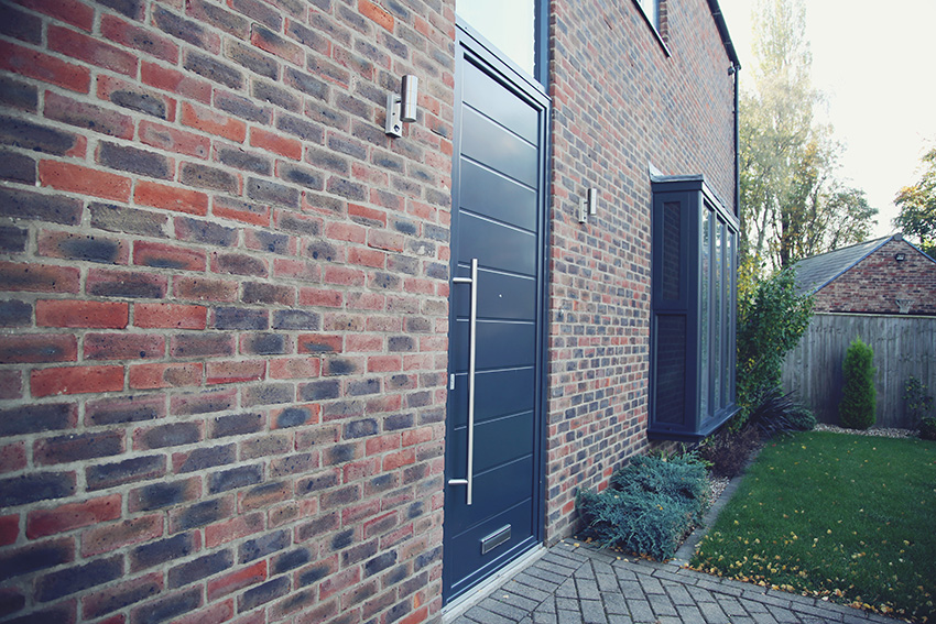 Howards (Angle Door)